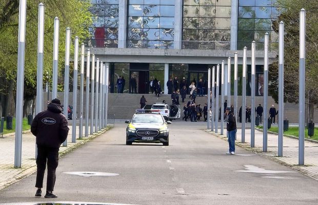 Mircea Lucescu, înmormântat azi. O țară întreagă l-a plâns