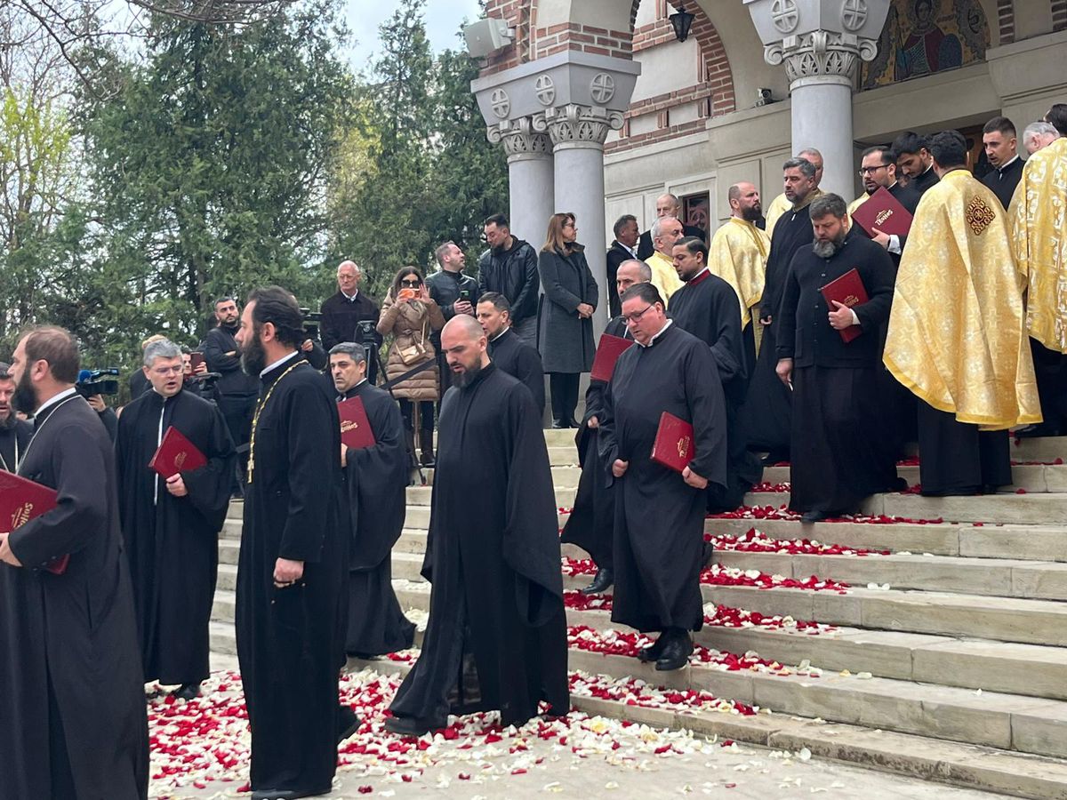 Mircea Lucescu - Cortegiu funerar + Slujbă biserică