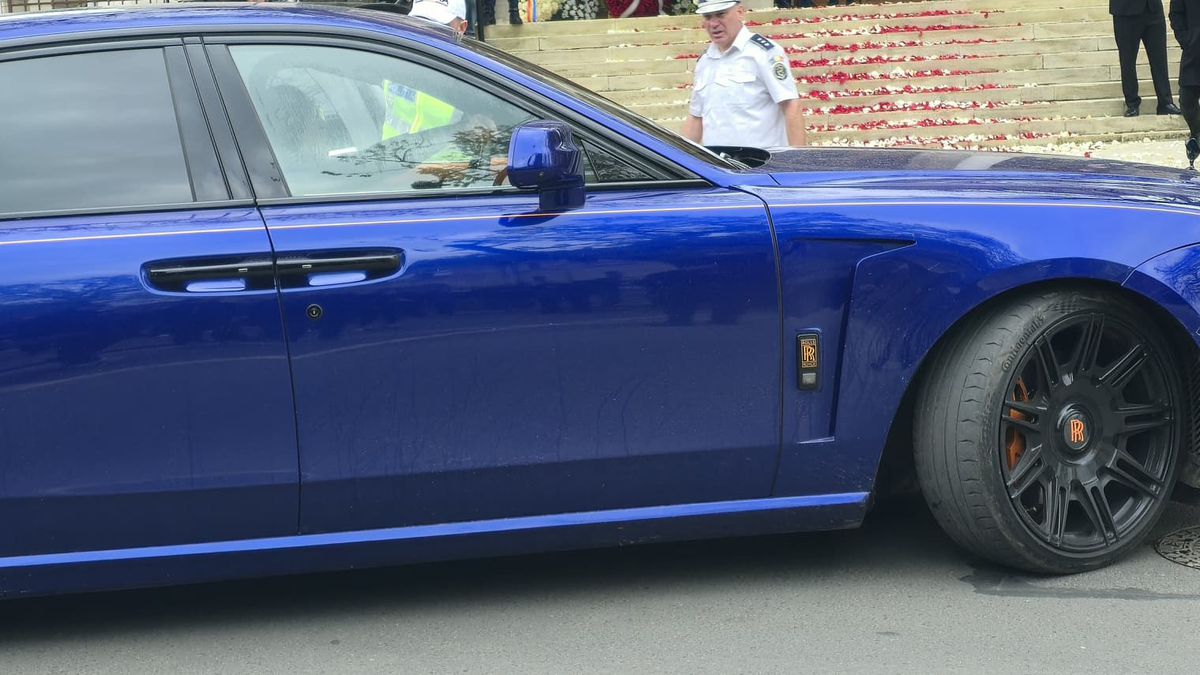 Gigi Becali, la înmormântarea lui Mircea Lucescu: „Am rămas mască, o să-i spun doar atât lui Răzvan”