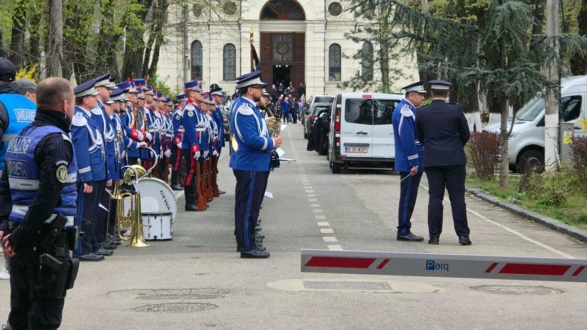 Înmormântarea lui Mircea Lucescu