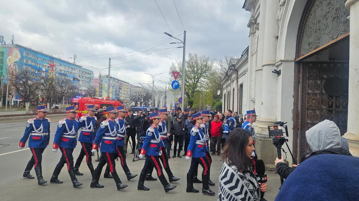 Înmormântarea lui Mircea Lucescu