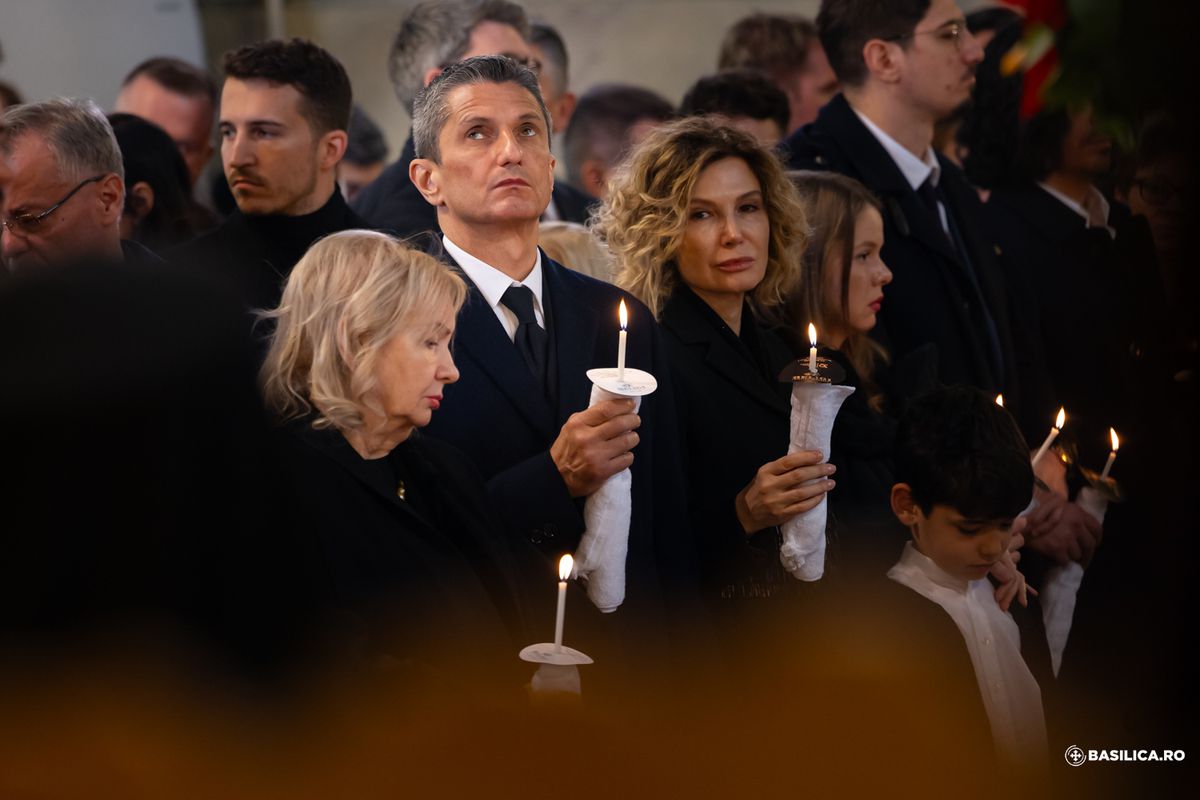 Imagini copleșitoare de la slujba înmormântării lui Mircea Lucescu » Mulțumim pentru tot, maestre!