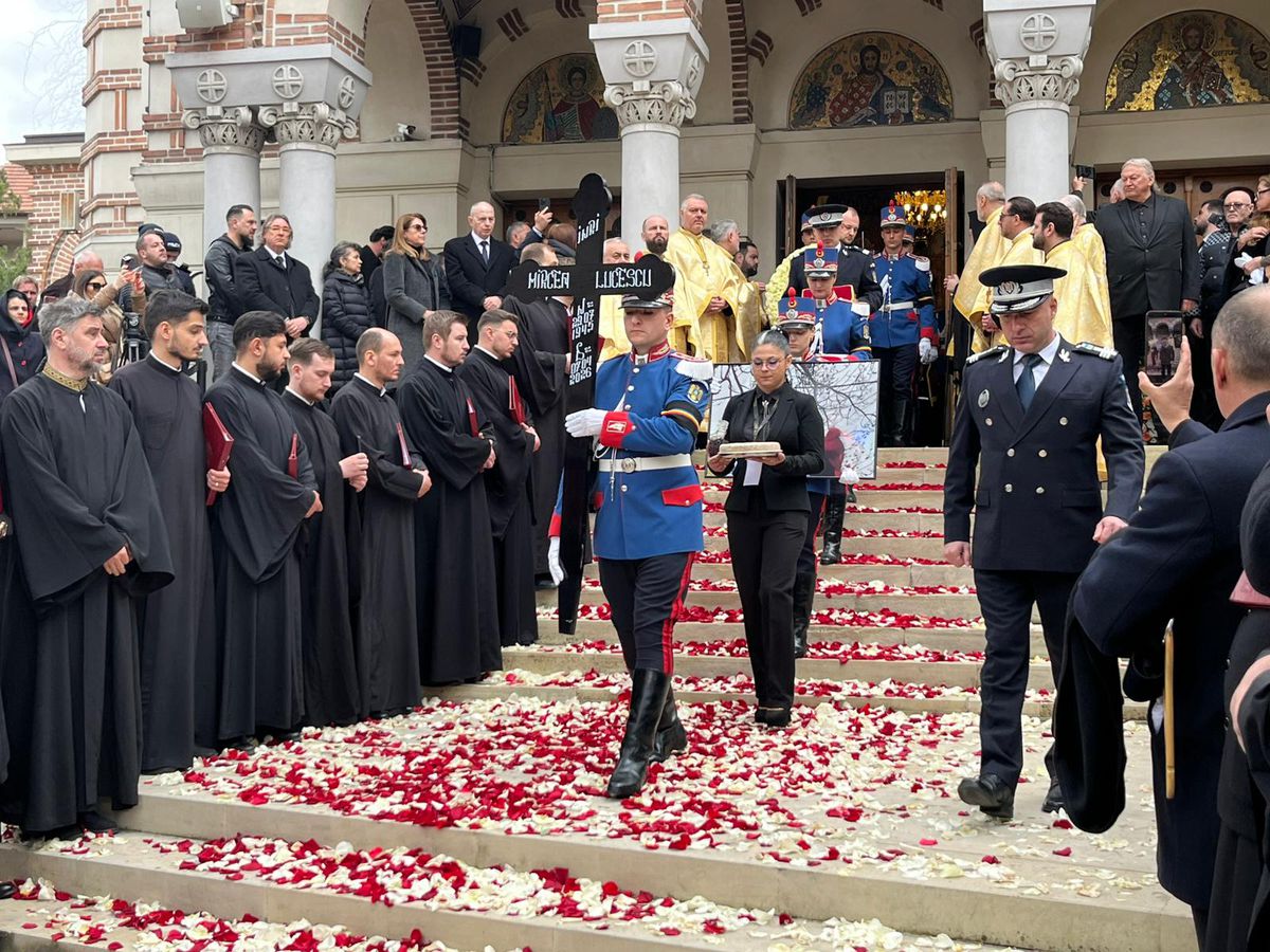 Mircea Lucescu - Cortegiu funerar + Slujbă biserică