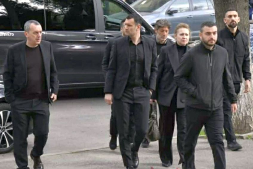 Nikos Savvidis, penultimul de la stânga la dreapta // FOTO: Gazzetta.gr