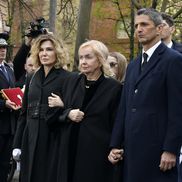 Răzvan Lucescu, Neli Lucescu, Ana-Maria Lucescu la înmormântarea lui Mircea Lucescu // foto: Cristi Preda (GSP)