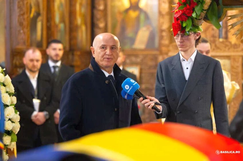 George Copos, la slujba de înmormântare a lui Mircea Lucescu // FOTO: basilica.ro