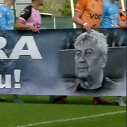 Corvinul Hunedoara, banner special pentru Mircea Lucescu // Captură FOTO: Prima Sport 1