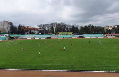 Lipsește doar sigla cu secera și ciocanul » Un stadion din România a ajuns într-o stare deplorabilă!