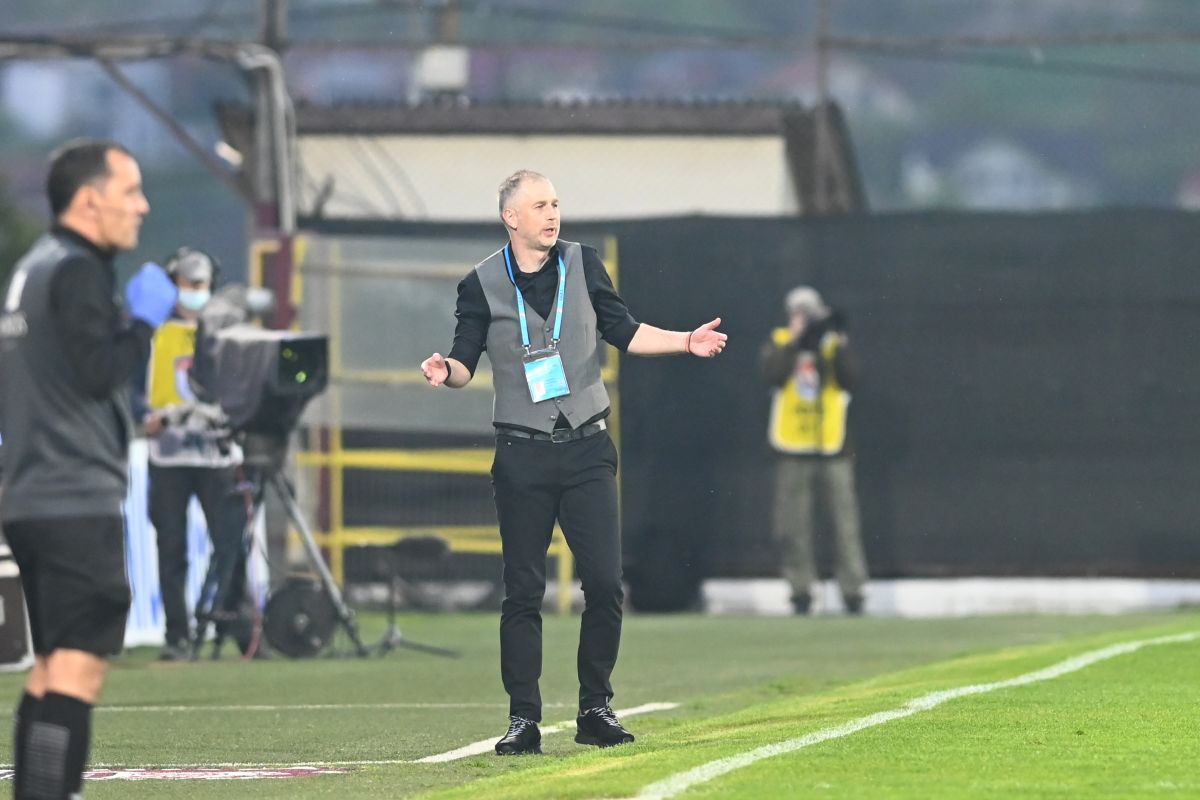 Valentin Costache le bate obrazul adversarilor: „Se puneau pe jos la fiecare 5 minute! Pe mine toată lumea mă ceartă”