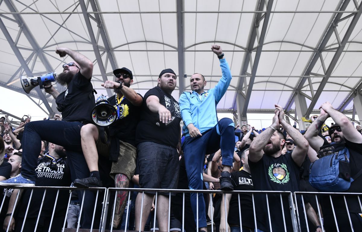 Imagini spectaculoase de la petrecerea de promovare a Petrolului în Liga 1