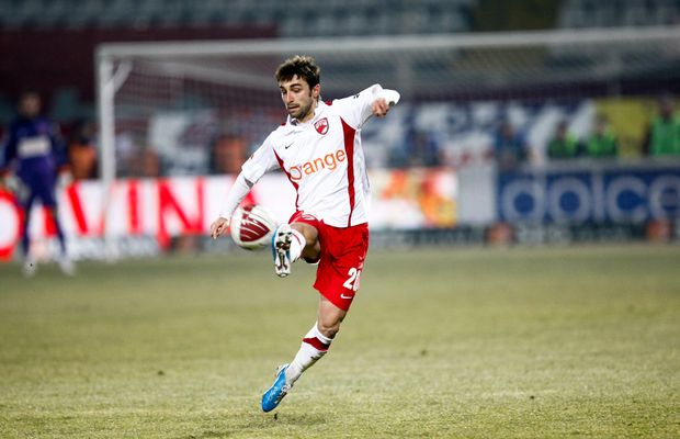 Elis Bakaj, fostul mijlocaș al lui Dinamo, este invitatul lui Costin Ștucan la GSP Live. Urmărește emisiunea AICI