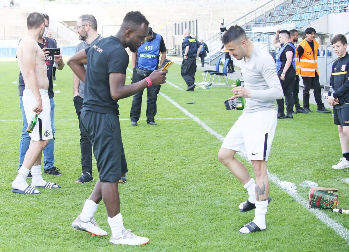 Blat în Germania: „De ce să mai atacăm?” » Contracandidatele fac scandal