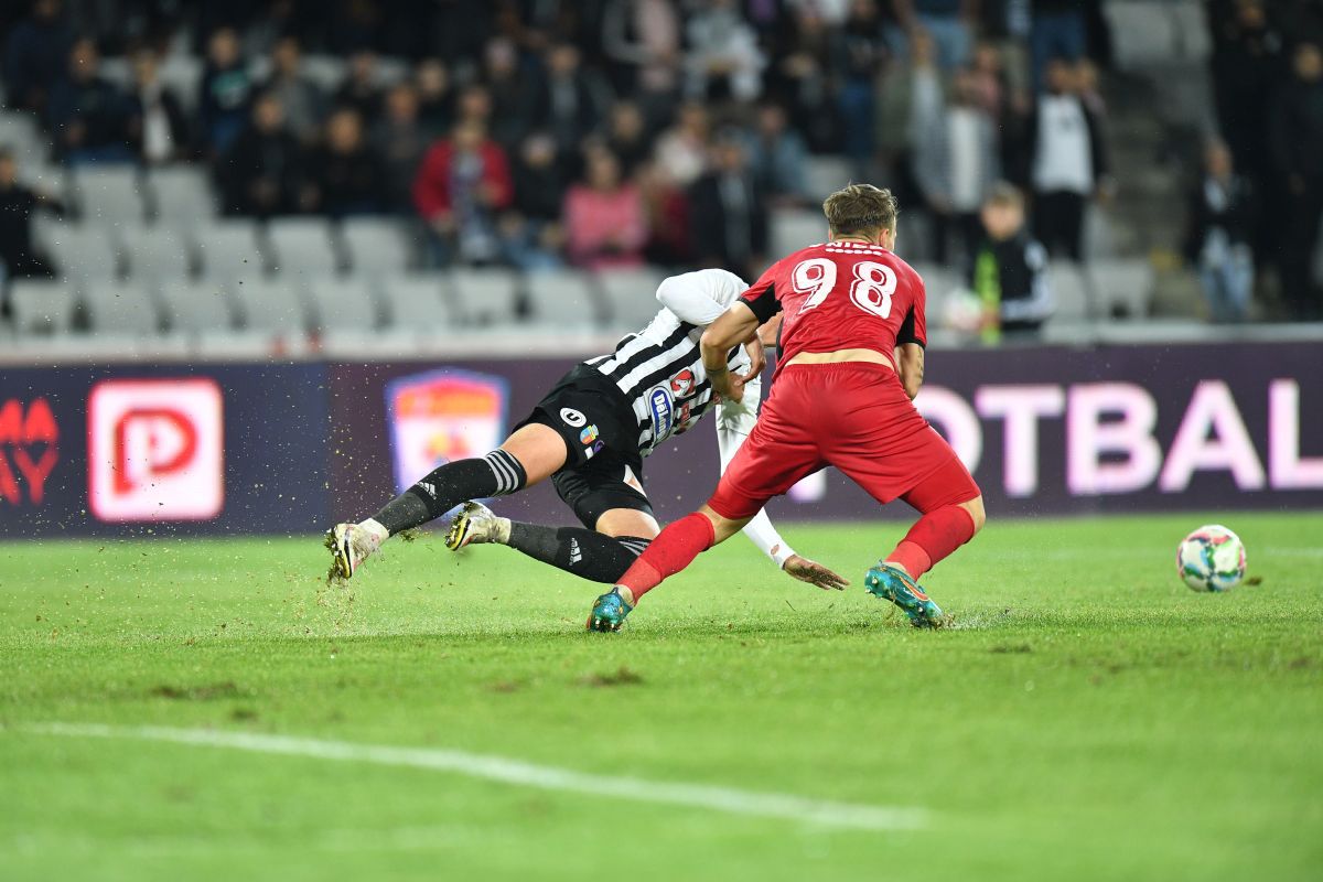 U CLUJ - HERMANNSTADT 1-2. Posibil penalty pentru gazde