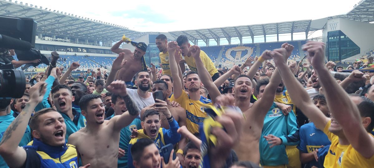 Ziua în care „lupii” s-au întors » 25 de imagini tari de la promovarea Petrolului + Moment „Luis Suarez” pe gazon