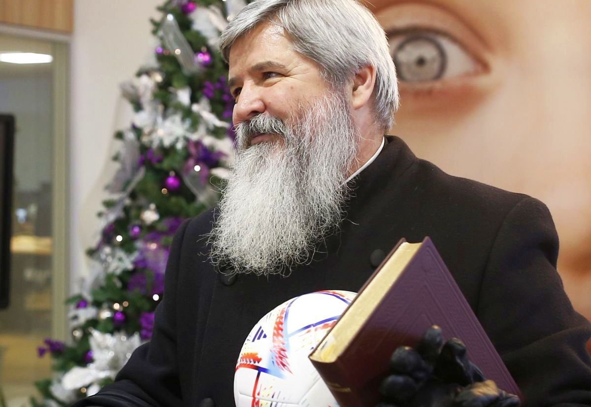 Dezvăluirile tulburătoare ale preotului care a încercat să ajungă fotbalist: „Tovarășa, trebuie să i-l amputăm!”