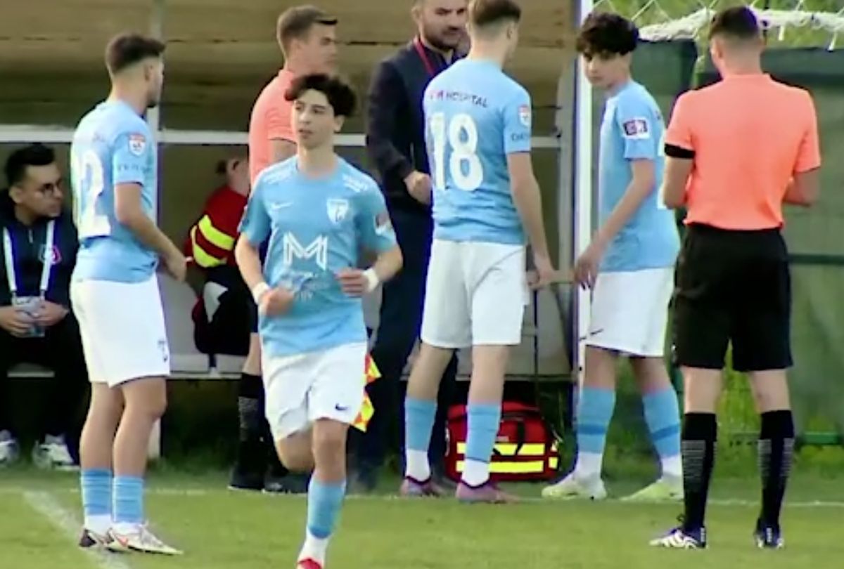 Gemenii fostului antrenor de la FCSB au debutat în Liga 3 la 14 ani și 4 luni » Pasă de gol la prima atingere