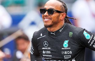 Ar fi cel mai tare cuplu al anului! Cu cine a fost zărit Lewis Hamilton în restaurantul exclusivist din Miami