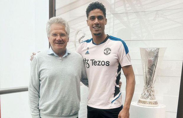 Imagine de colecție » Boloni și-a vizitat la Manchester fostul elev devenit campion mondial: „Revedere după 12 ani”