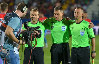 Gest fără precedent al arbitrilor! Vor urma proteste împotriva lui Gigi Becali înainte de toate meciurile din etapa a 8-a