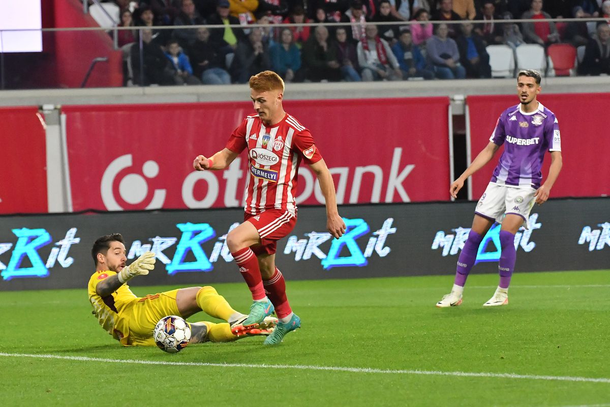 Borisav Burmaz, reacții după Sepsi - Rapid 3-2 » „Avem probleme în defensivă, în atac putem face ce vrem”