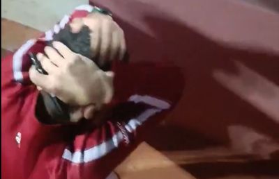 Incident INCREDIBIL la turneul de la Roma. Novak Djokovic s-a prăbușit la pământ, după ce a fost lovit în cap cu un obiect