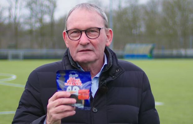 Îl recunoști? Atacantul legendar care a pus filme pentru adulți în vestiar, înainte de Danemarca - România, a intrat în televiziune