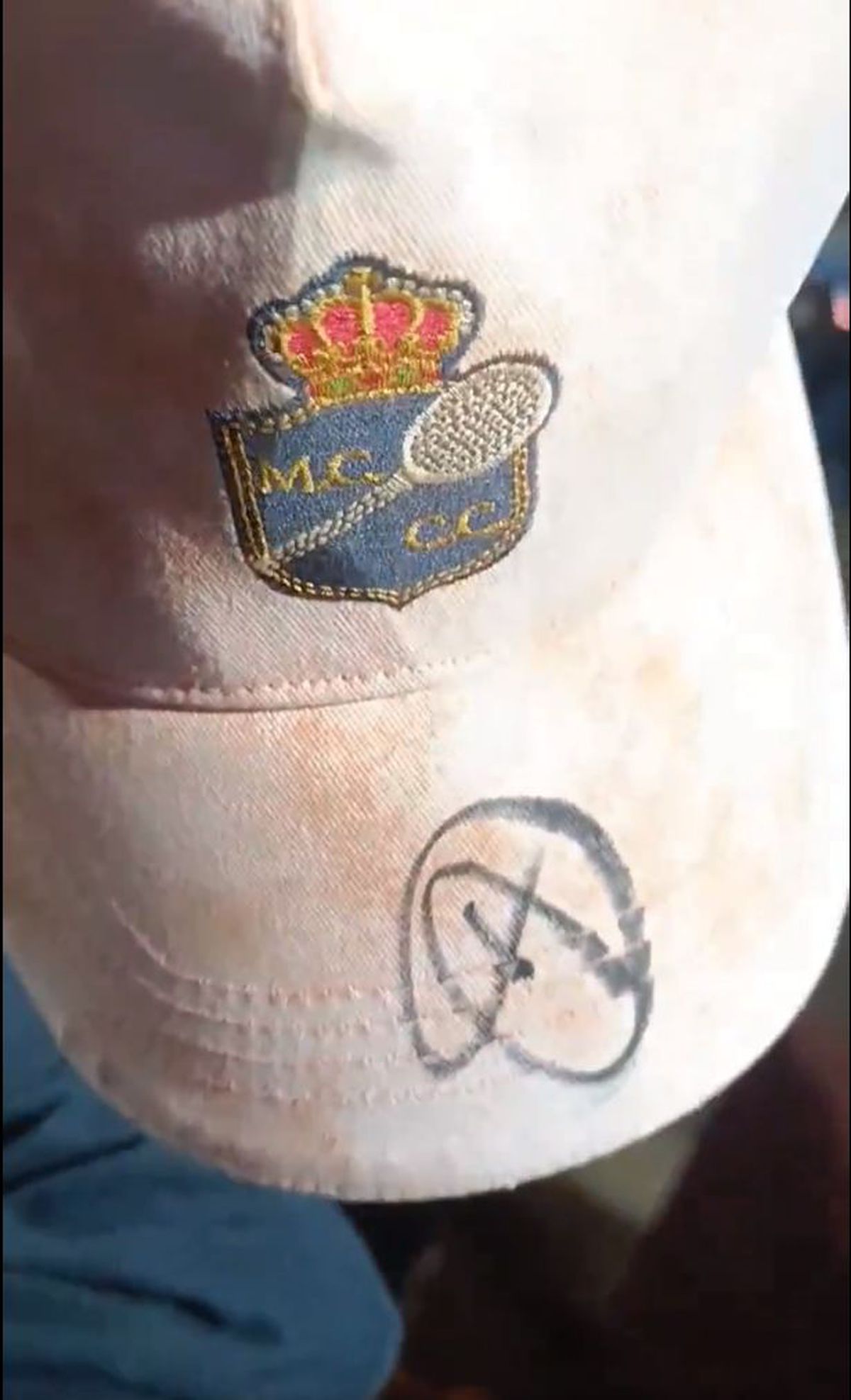 Lovit în cap cu un recipient din aluminiu, Novak Djokovic nu a participat la conferința de presă și a avut nevoie de îngrijiri medicale » Ce a provocat incidentul