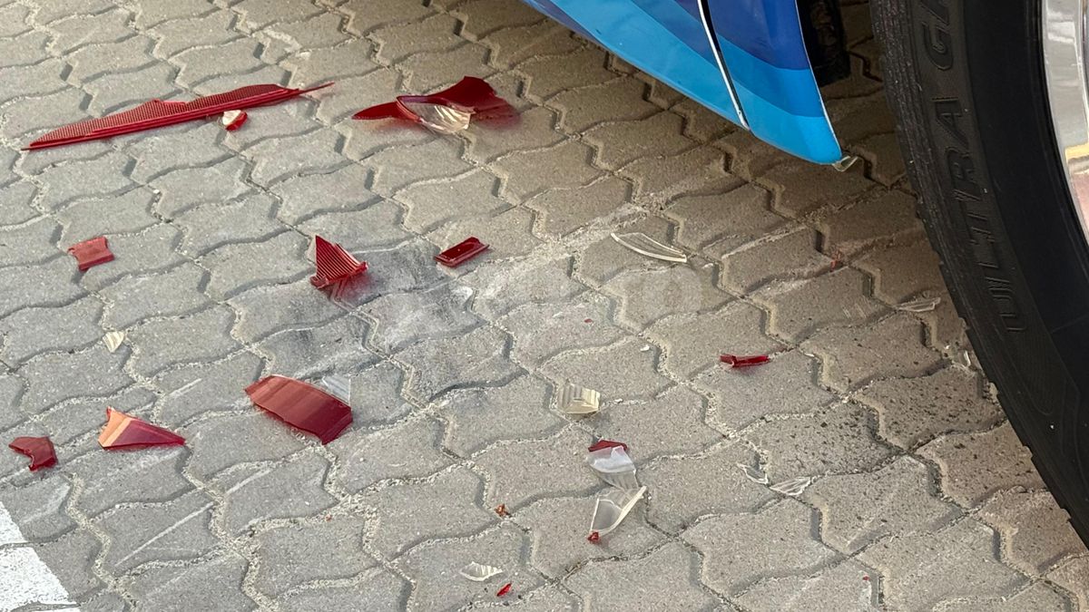 Universitatea Craiova - CFR Cluj a început din parcare! Autocarele celor două formații s-au „șters” ușor