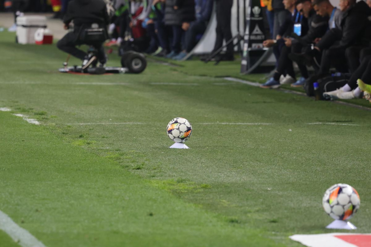 Inovație în Superliga la meciul dintre Universitatea Craiova și CFR Cluj » Ce au făcut oltenii pentru a evita un mare motiv de discordie