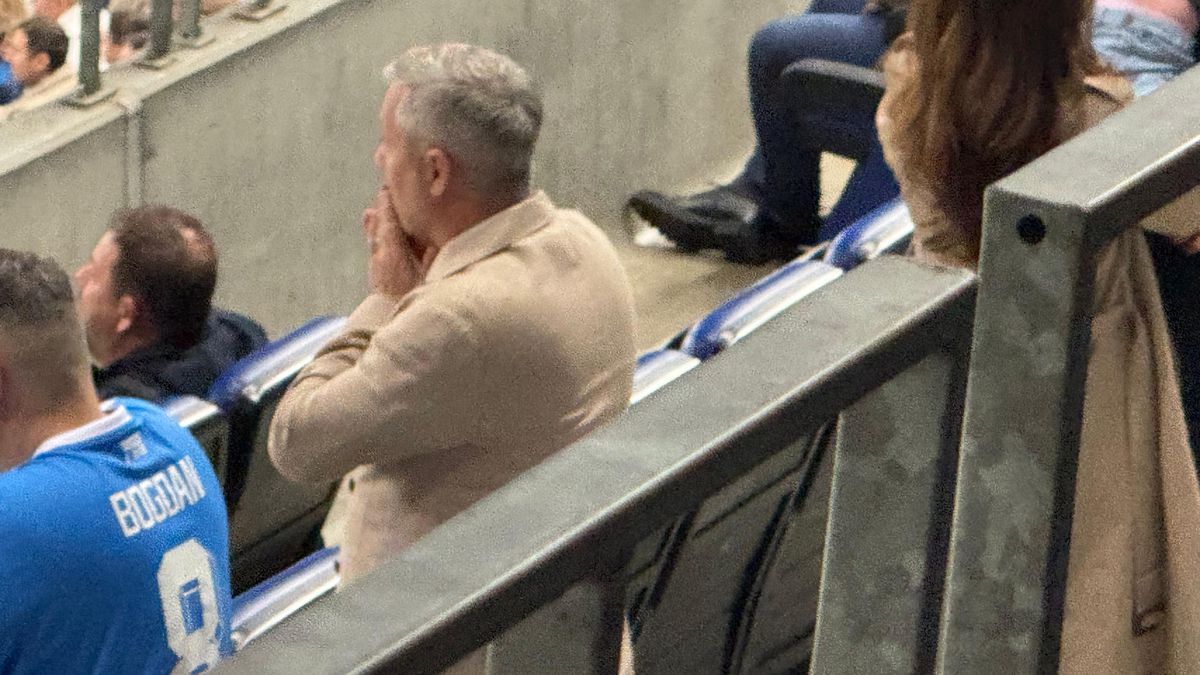 Ce nu s-a văzut la TV în Universitatea Craiova - CFR Cluj » Cum s-au manifestat Rotaru, Rădoi și Dan Petrescu