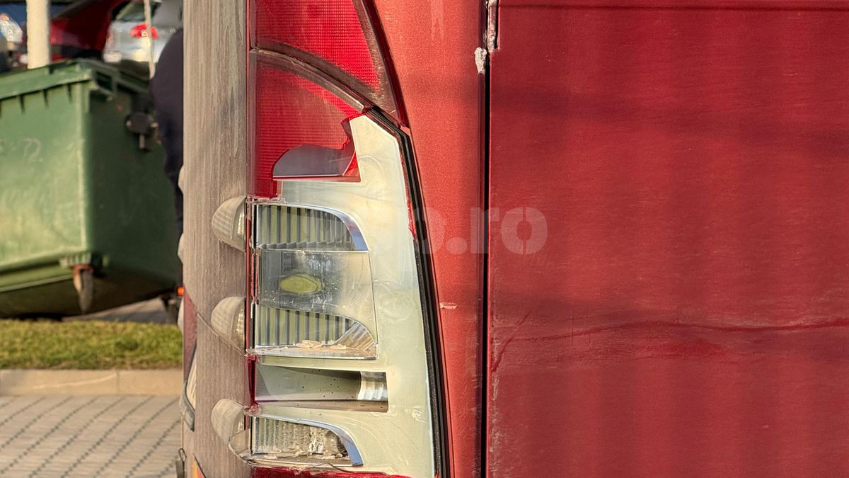 Universitatea Craiova - CFR Cluj a început din parcare! Autocarele celor două formații s-au „șters” ușor