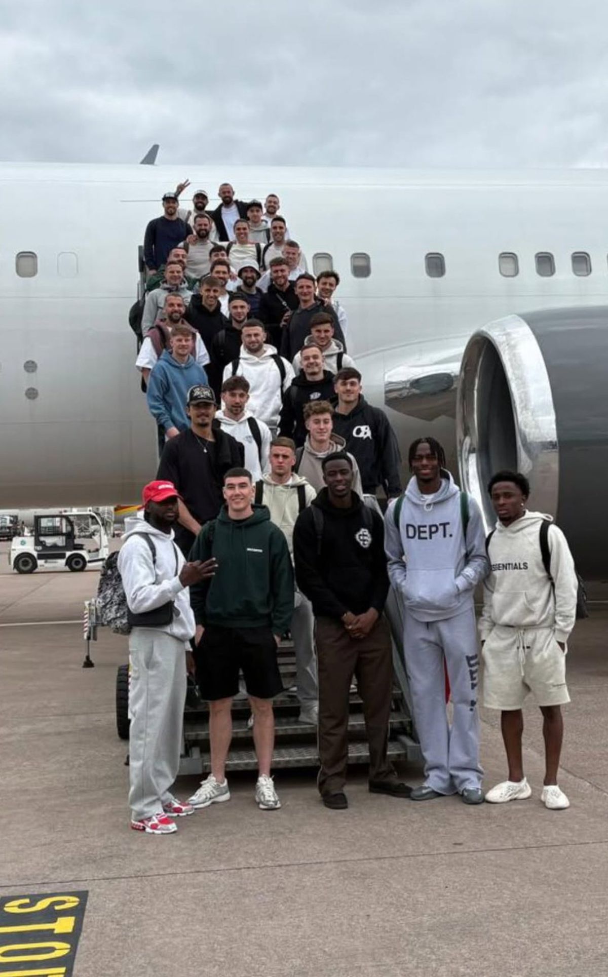 Au promovat și patronul le-a făcut cadou o escapadă în Las Vegas! Noapte de pomină