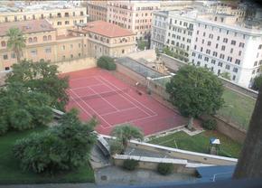 Vaticanul ascunde un teren de tenis pe care Papa Leon al XIV-lea își poate cultiva pasiunea » „Sportul Alb” are o istorie de 5 secole în cel mai mic stat din lume