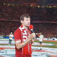 Sărbătoare la al 34-lea titlu câștigat de Bayern, cu Thomas Muller eroul serii de pe Allianz Arena