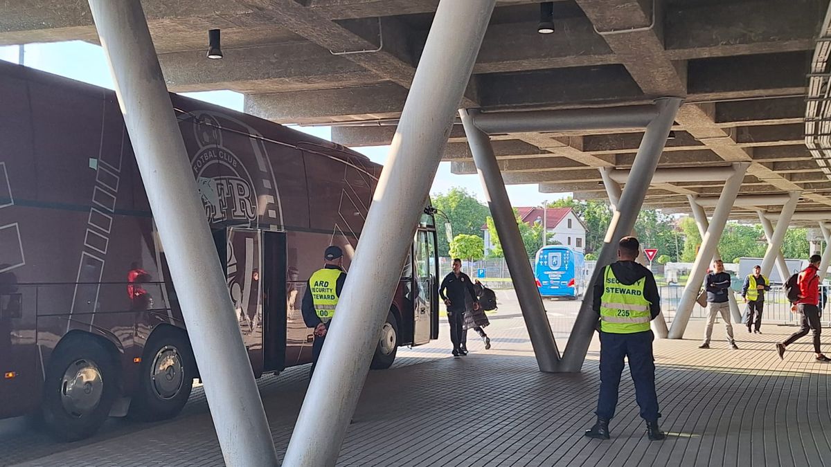 Înainte de Craiova - CFR, 10 mai 2025