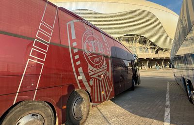Universitatea Craiova - CFR Cluj a început din parcare! Autocarele celor două formații s-au „șters” ușor