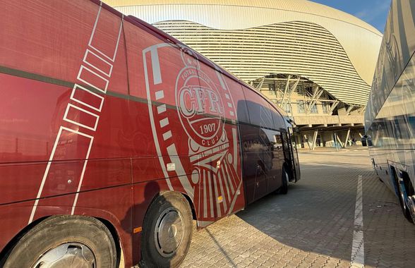 Universitatea Craiova - CFR Cluj a început din parcare! Autocarele celor două formații s-au „șters” ușor