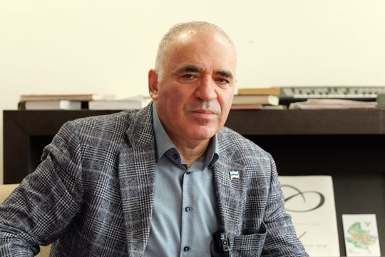 Garry Kasparov la Grand Hotel Bucharest, foto: Andrei Furnigă / Gazeta Sporturilor