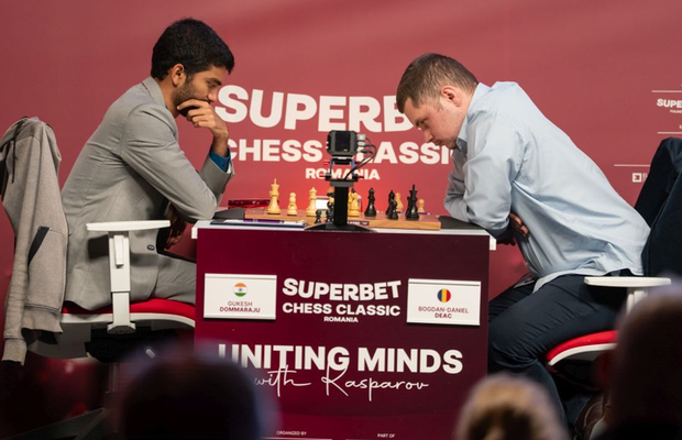 Runda a treia la Superbet Chess Classic România 2025: Bogdan Deac reușește remiza contra campionului mondial en-titre