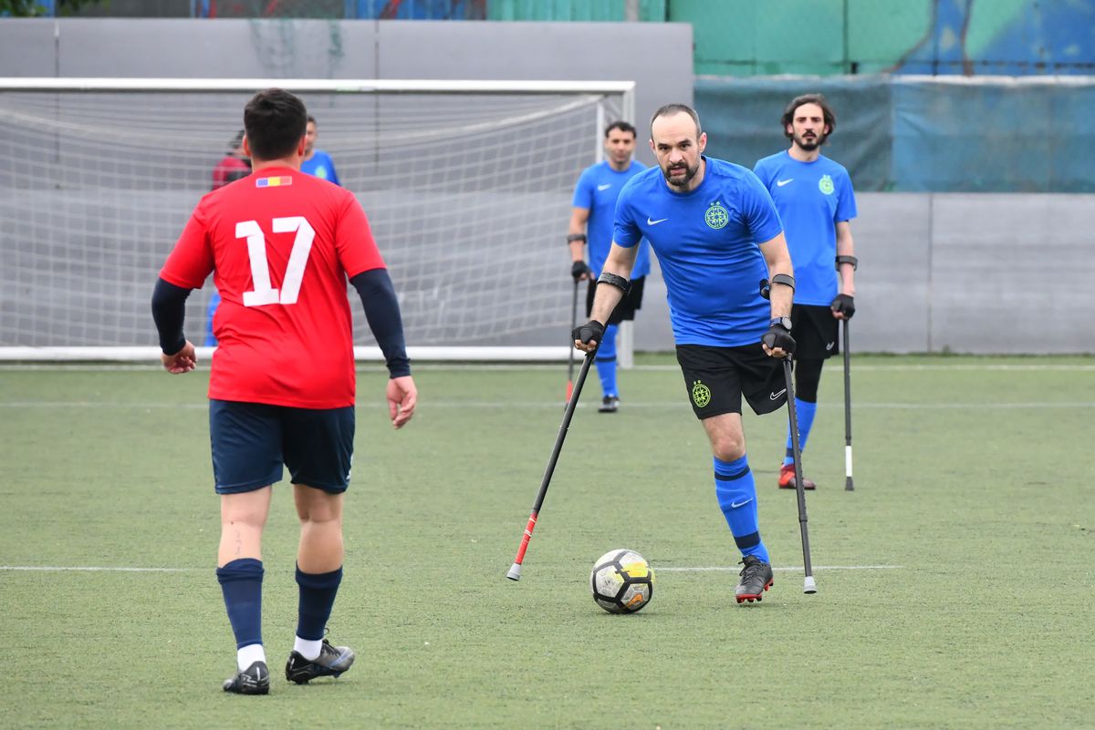 FCSB a înființat o nouă echipă pentru jucători cu membre amputate! GSP.RO a fost la primul antrenament: „FCSB e Steaua pentru noi!”