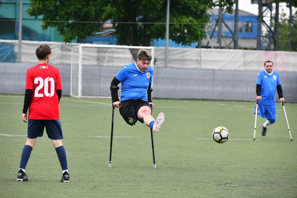 FCSB a înființat o nouă echipă pentru jucători cu membre amputate! GSP.RO a fost la primul antrenament: „FCSB e Steaua pentru noi!”
