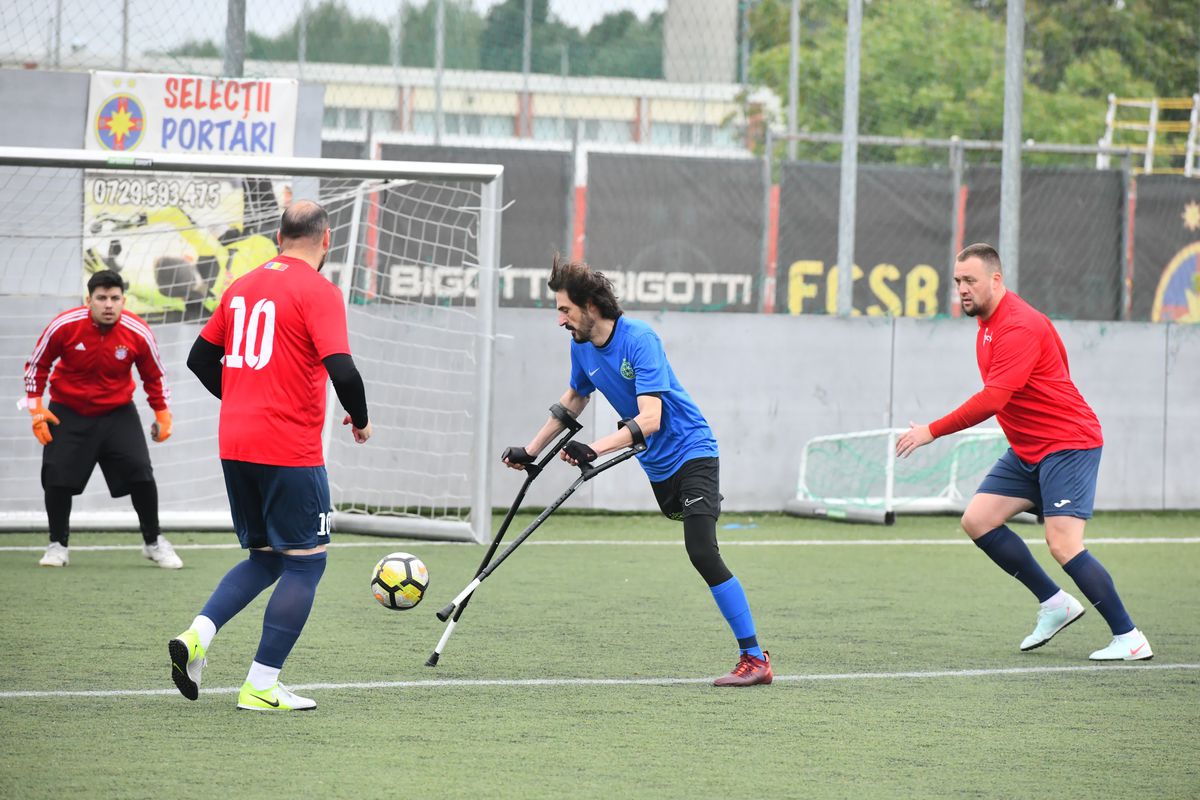 FCSB a înființat o nouă echipă pentru jucători cu membre amputate! GSP.RO a fost la primul antrenament: „FCSB e Steaua pentru noi!”
