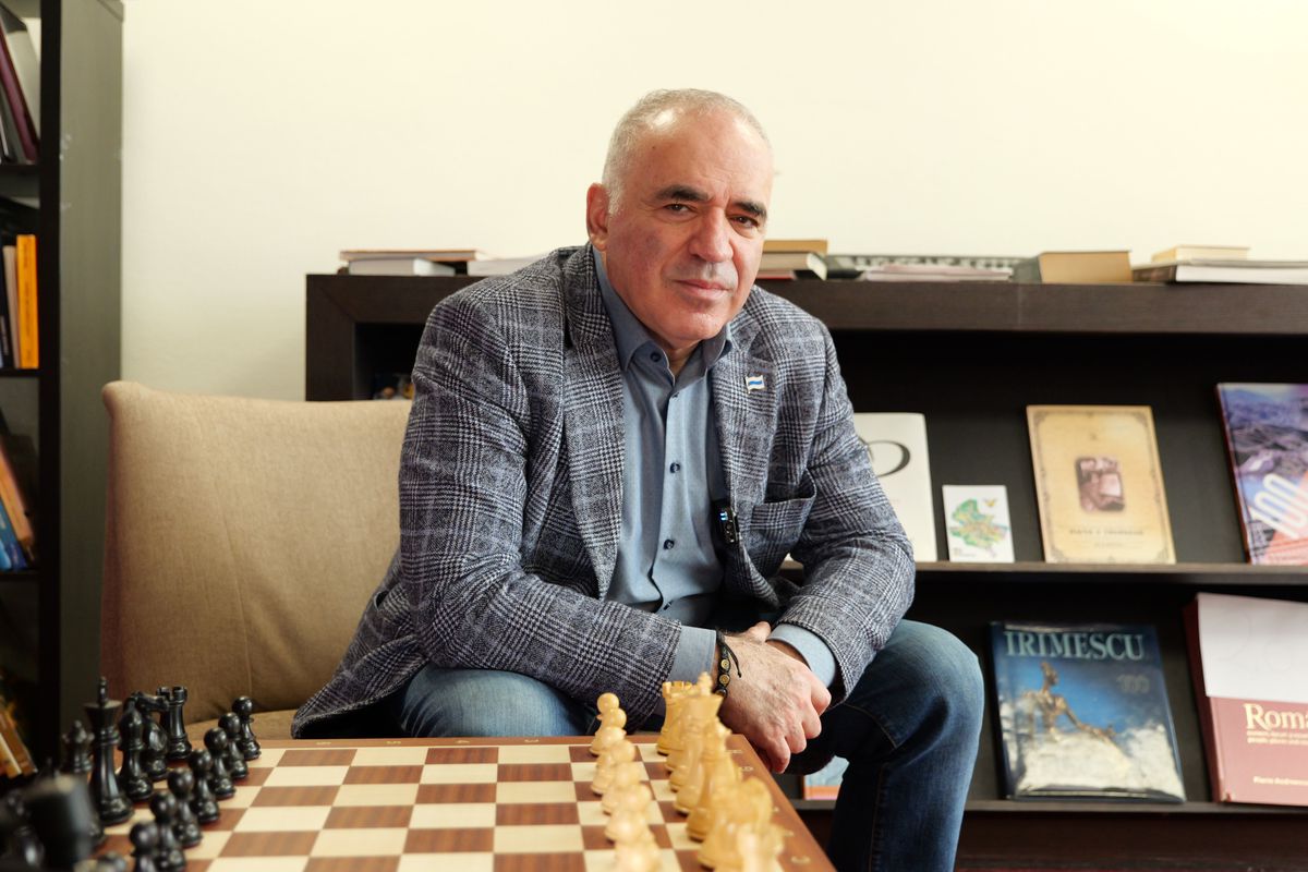 „Țineți legătura cu oamenii din Rusia?" » Răspunsul șocant al lui Garry Kasparov: „Acesta e adevărul, chiar daca e urât"