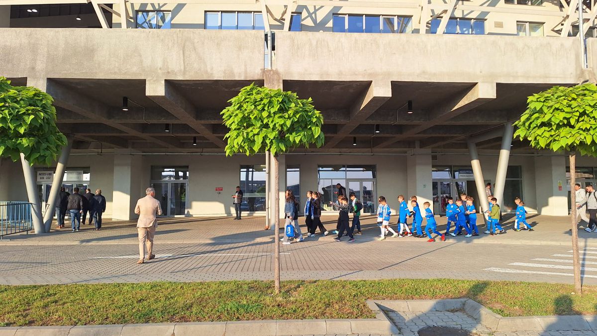 Înainte de Craiova - CFR, 10 mai 2025