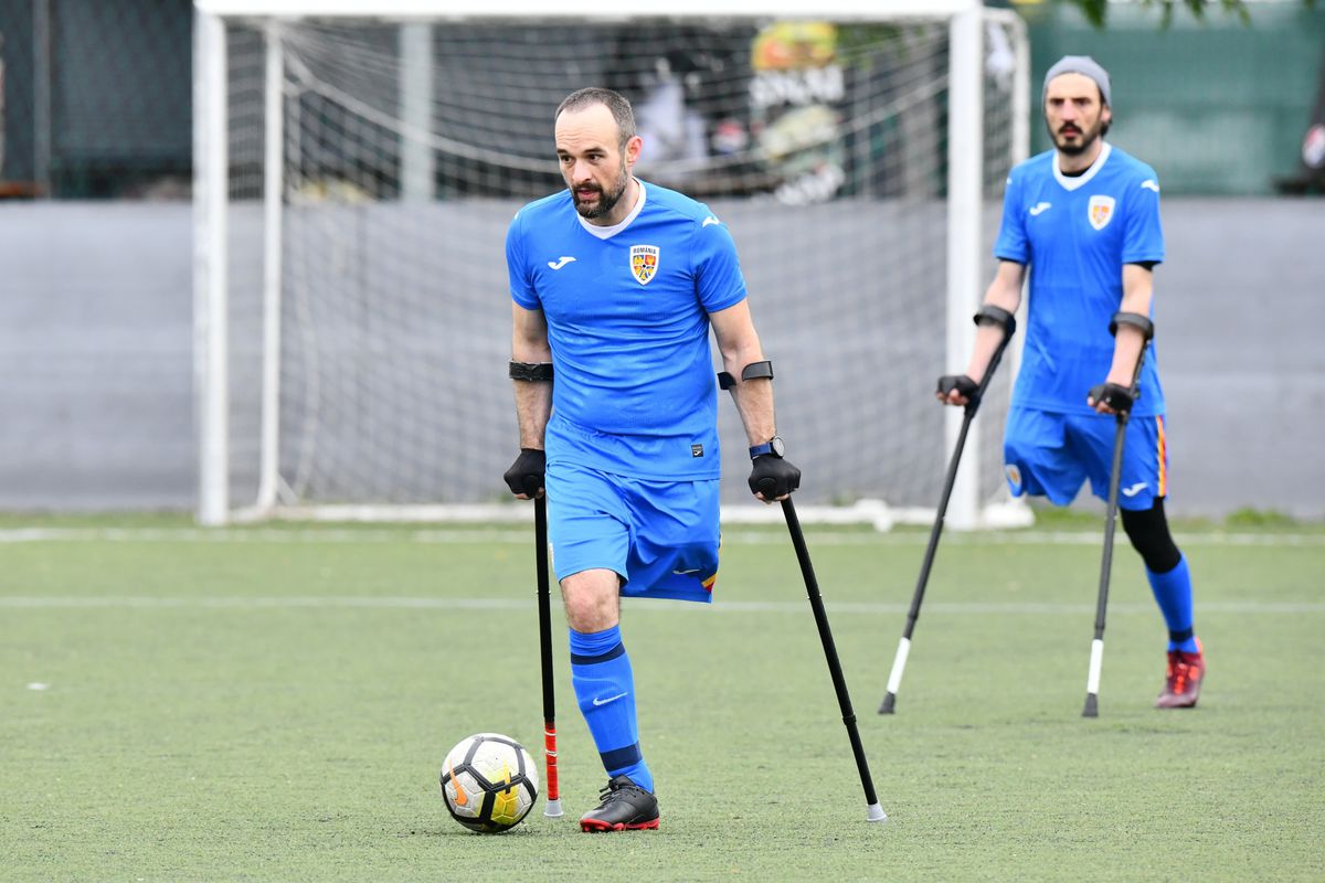 FCSB a înființat o nouă echipă pentru jucători cu membre amputate! GSP.RO a fost la primul antrenament: „FCSB e Steaua pentru noi!”