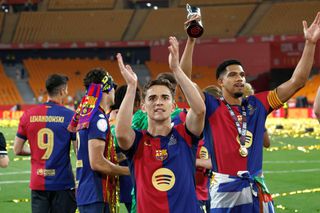 Rezerva Barcelonei cu o clauză de un miliard de euro, ofertată din toate părțile: cluburile înscrise în cursa pentru a-i obține semnătura