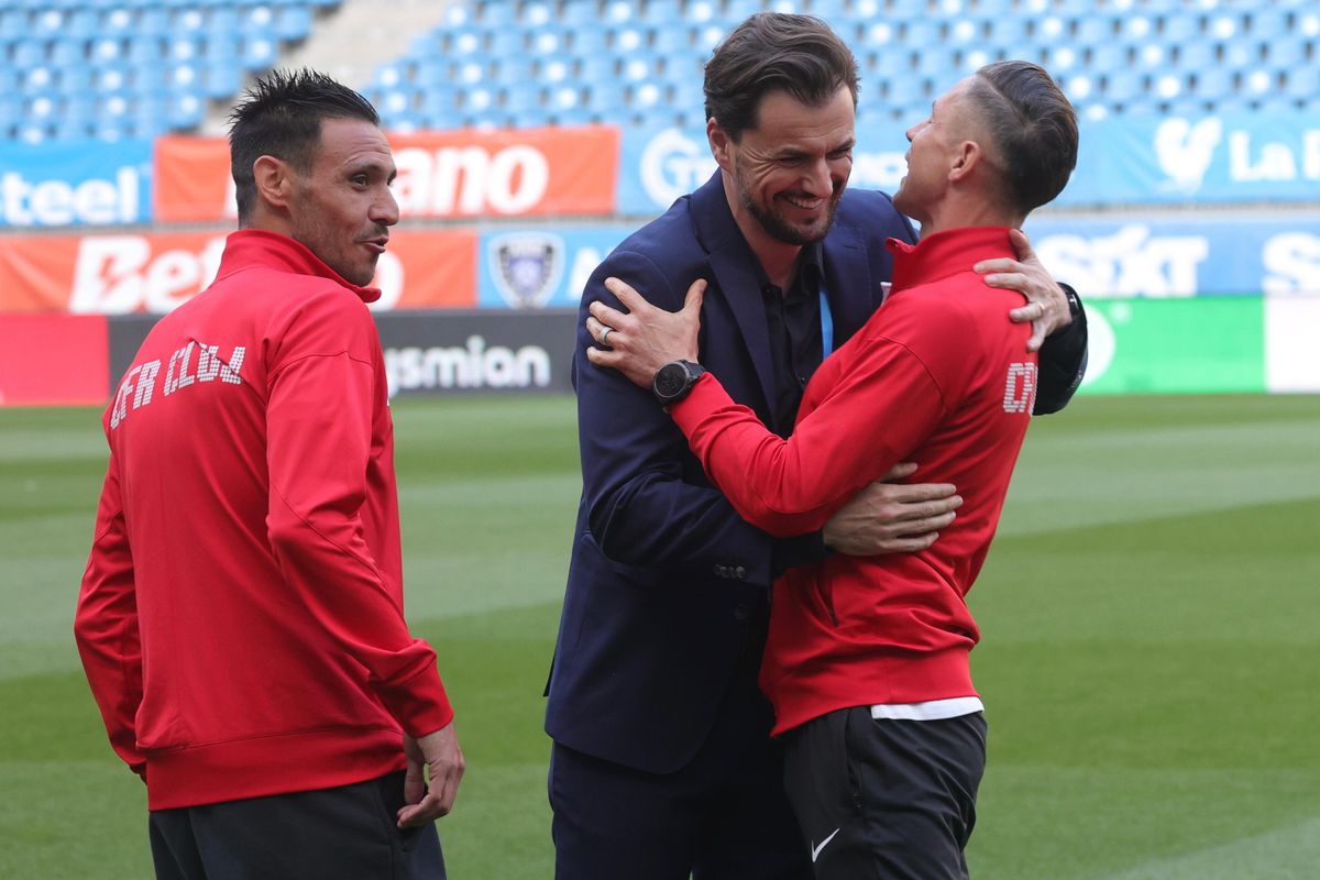 Înainte de Craiova - CFR, 10 mai 2025