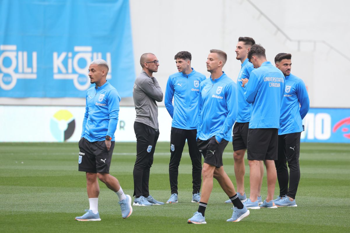 Înainte de Craiova - CFR, 10 mai 2025
