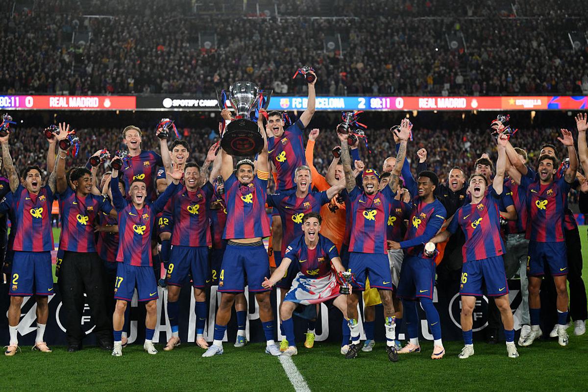 „Una campioană, cealaltă în ruine” » Cele mai tari titluri din Spania, după Barcelona - Real Madrid