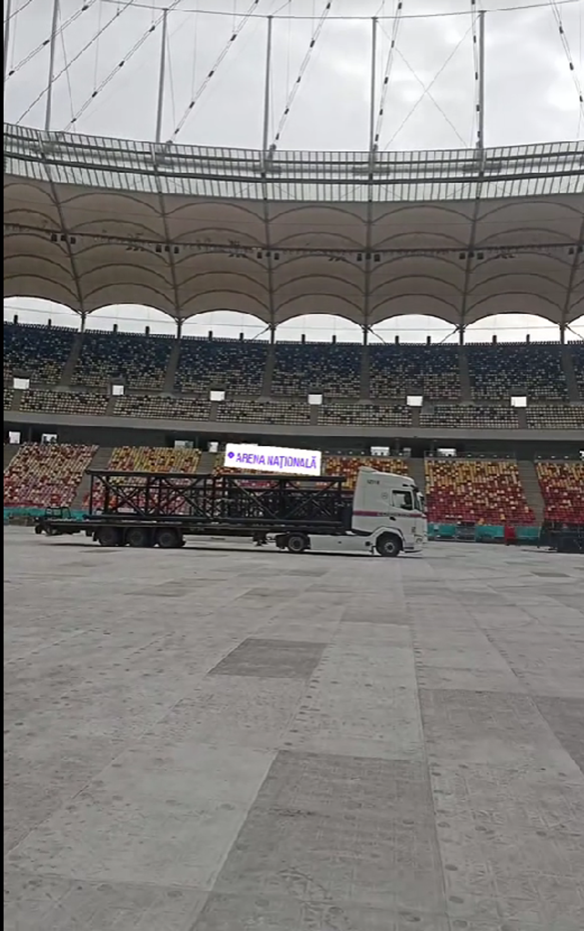Cum arată Arena Națională înainte de concertul Metallica » Stadionul a devenit „zonă de festival”, iar fotbalul a fost mutat din Capitală